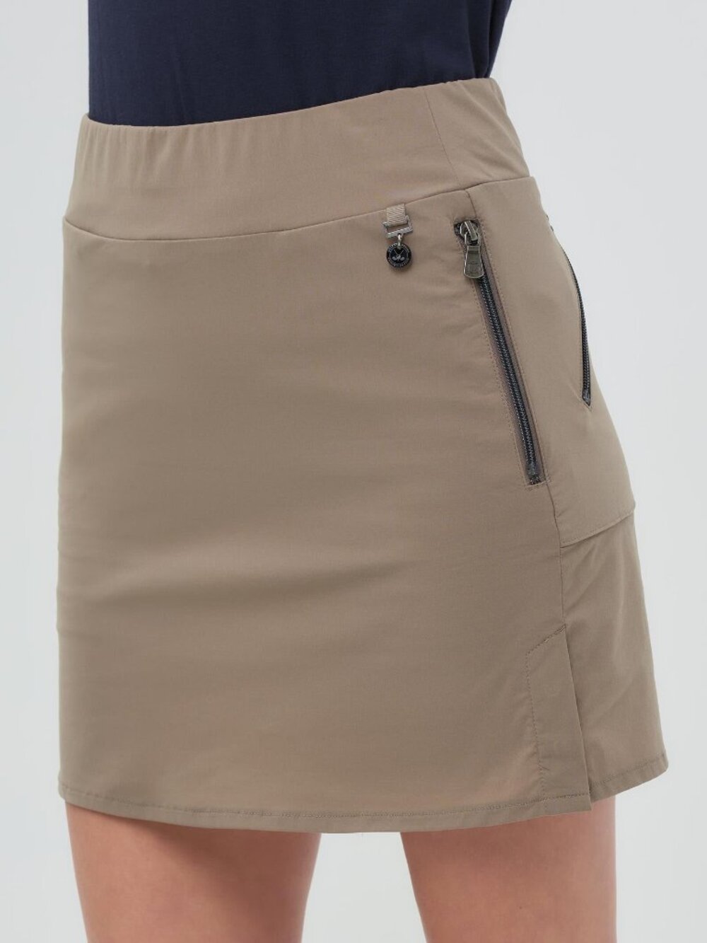 Anatomie $198 Made in Italy Suzzette Golf Skort Slim-Fit Pull-On Stretch Khaki